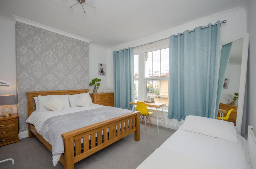 Stylish 91Sqm Victoria 2 Bedroom Apartment Bristol Eksteriør billede