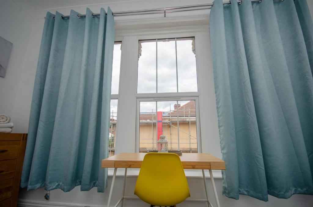 Stylish 91Sqm Victoria 2 Bedroom Apartment Bristol Eksteriør billede
