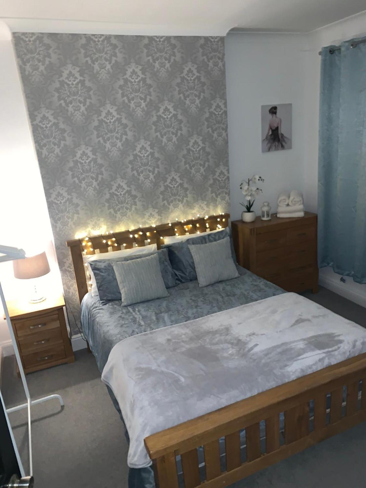 Stylish 91Sqm Victoria 2 Bedroom Apartment Bristol Eksteriør billede